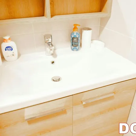Grand T2 Neuf 2023 Avec Parking - 5 Min Du Metro Apartment *