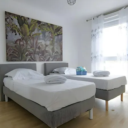 Grand T2 Neuf 2023 Avec Parking - 5 Min Du Metro * Creteil